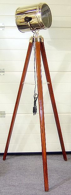 STUDIO LAMP
