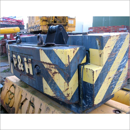 P&H - S 35 counterweight