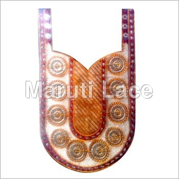 Neck laces