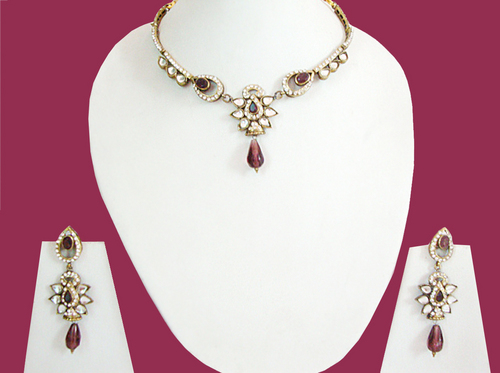 Traditional Kundan Sets