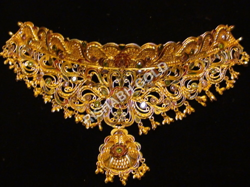 Gold NECKLACE