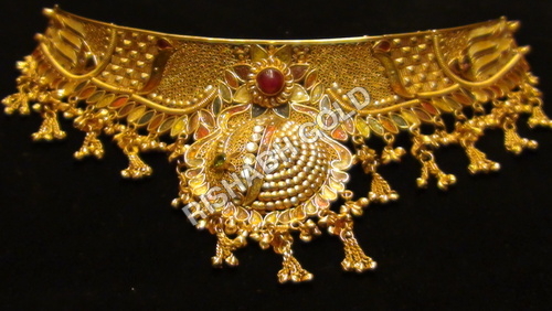 Ladies Gold Necklace