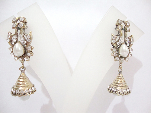 Stylish Pearl Earrings