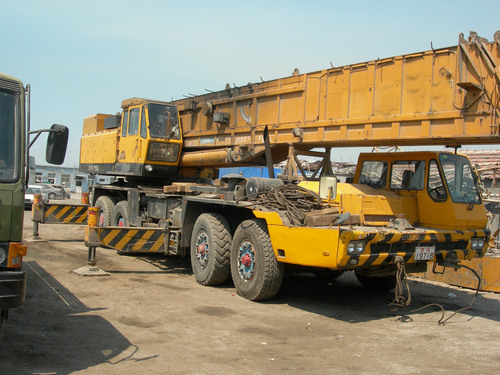 Terrain Crane