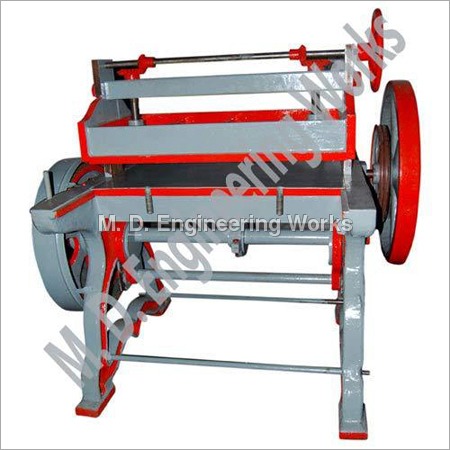 Lid Cutting Machine By APEX PAPER AND MACHINERIES