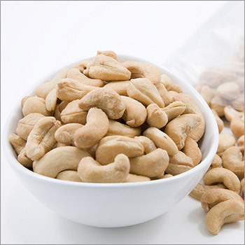 Dried Cashew Nuts