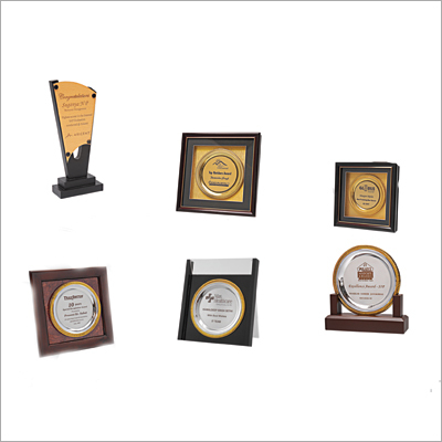 Trophies & Momentous