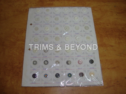 4 Holes Buttons