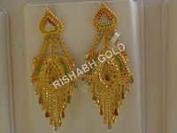 EARINGS