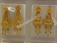 EARINGS