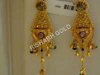 EARINGS