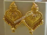 EARINGS
