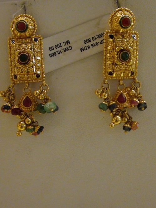 Gold EARINGS