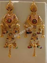 EARINGS