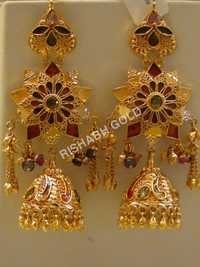 EARINGS