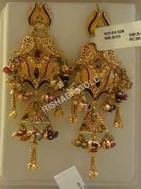 EARINGS