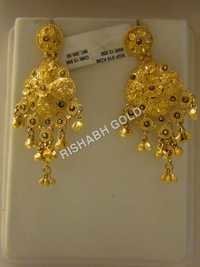 EARINGS