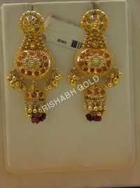 EARINGS