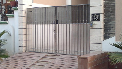 Stylish aluminium doors in punjab 