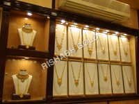 SHOWROOM DISPLAY