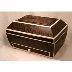 Brown Camel Bone Edges Cash Box