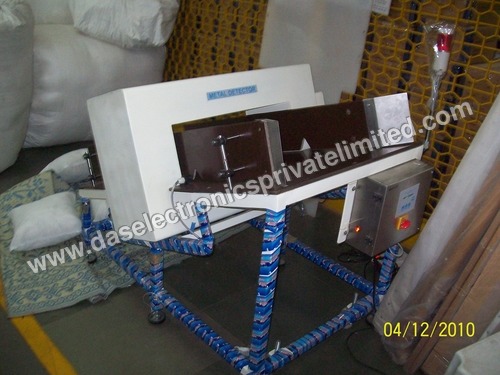 Incline Type Metal Detector - Material: Aluminium