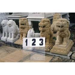 SANDSTONE LIONS SANDSTONE LIONS