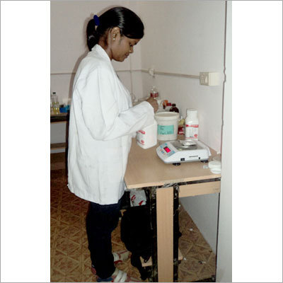 Bio-technology Institute - Glassware, 100 sq ft Lab, Capacity 20 Students | Practical Training, Expert Faculty, Industry Standard, Skill Development
