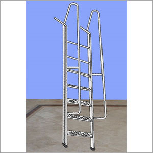 Rail Ladder