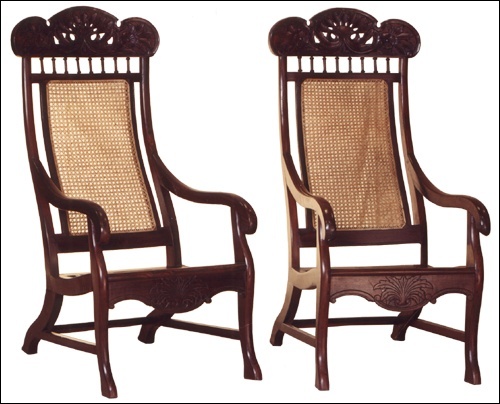 ROSEWOOD PAIR OF INDO-PORTUGUESE ARM CHAIRS