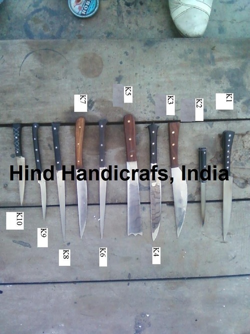 Assoted Eacting Knives