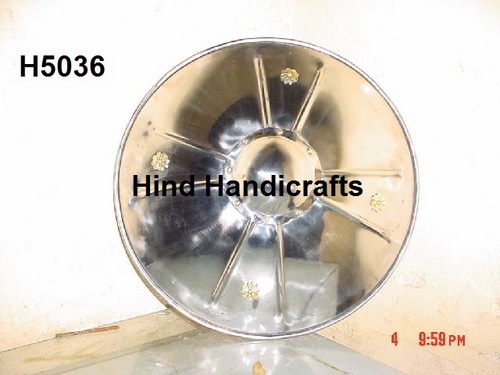 Round Shield