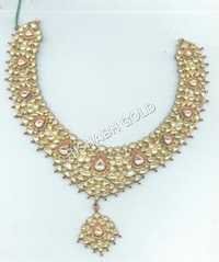 MEENA NECKLACE