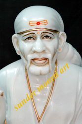 Painting Sai Baba Face Statue