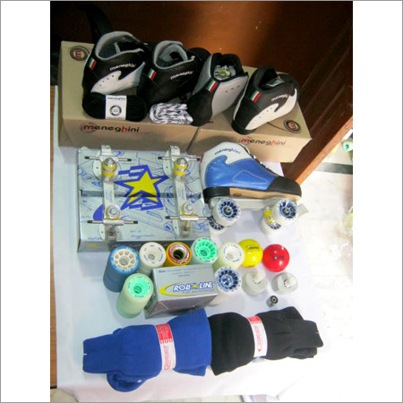 Hockey Skates Accessories - Lightweight Plastic, Waterproof, Unisex | Quick Dry, Anti-UV, Comfortable Fit with Padded Gloves & Knee Pads