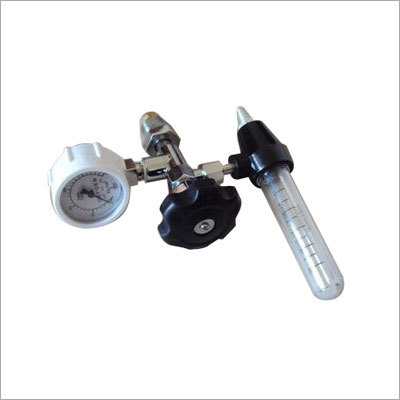 Flow Regulator With Humidifier Bottle