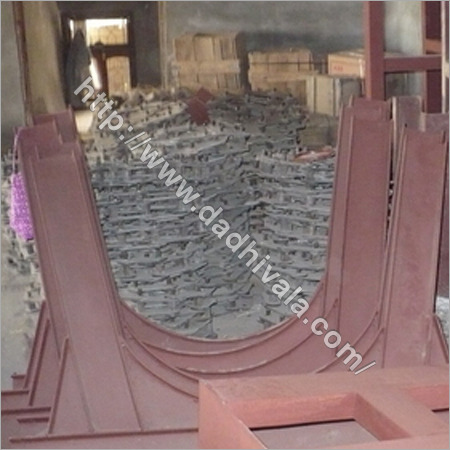 Brown Chain And Pipe Skid