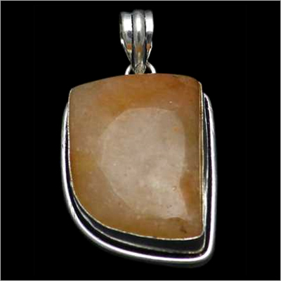 White Metal Pendant