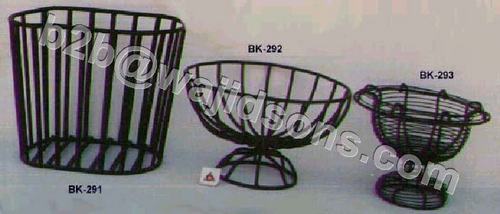 Oval Magazine Rack Wire Black