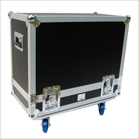 Flight Cases - Aluminum, Variable Dimensions, Lightweight, Durable, Portable, Customizable Interior, Wheels, Secure Latches