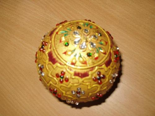 Christmas embossed balls with stones