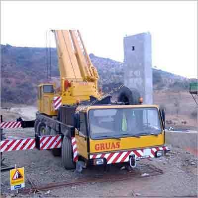 Heavy Duty Telescopic Cranes Rental Services
