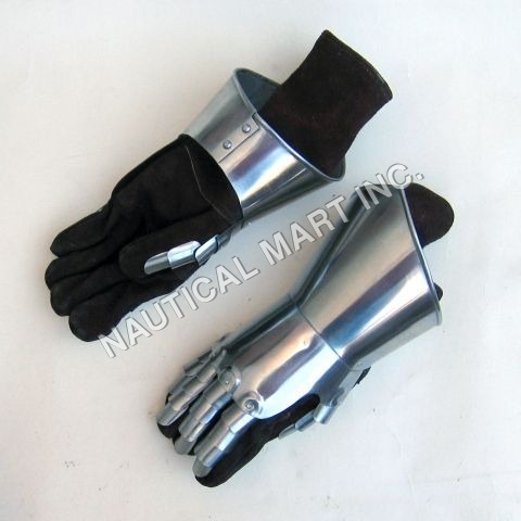 Mitten-Gauntlets Pair Gloves
