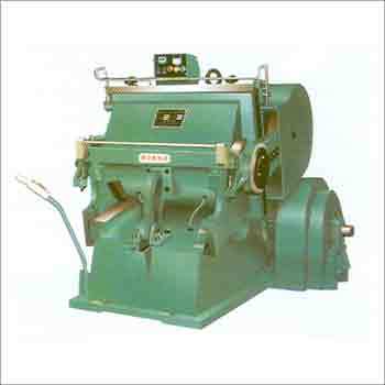 Paper Creasing & Cutting Machine