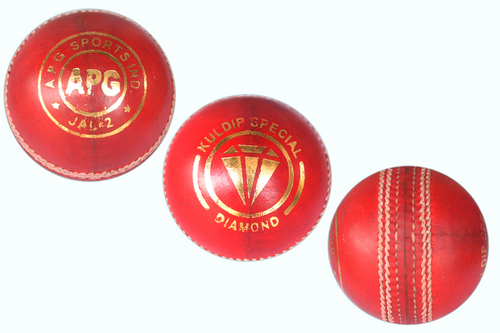 English Cricket Ball A Grade Age Group: Adults