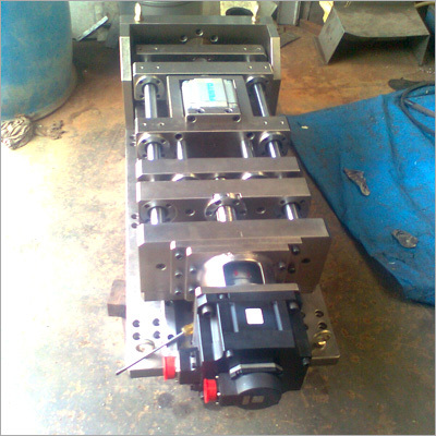 Strocking Fixture