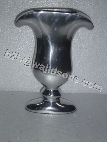 ALUMINIUM VASE