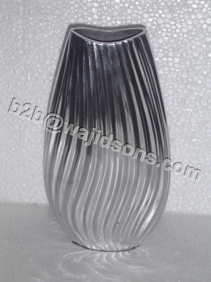 Aluminium Decorative Vase - 17x9x29 cm, Silver Ribbed Design, Modern Style, Durable, Easy Cleaning