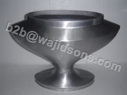 ALUMINIUM VASE