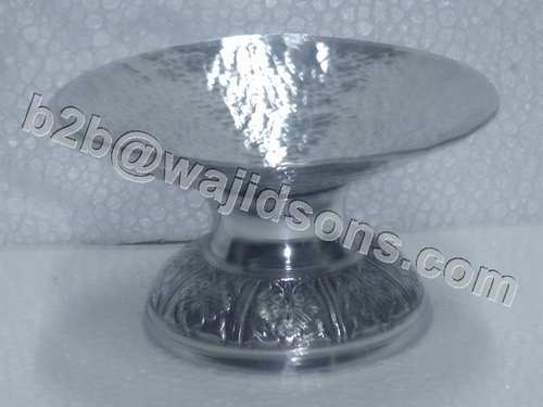 ALUMINIUM CURVED PLANTER POLISH